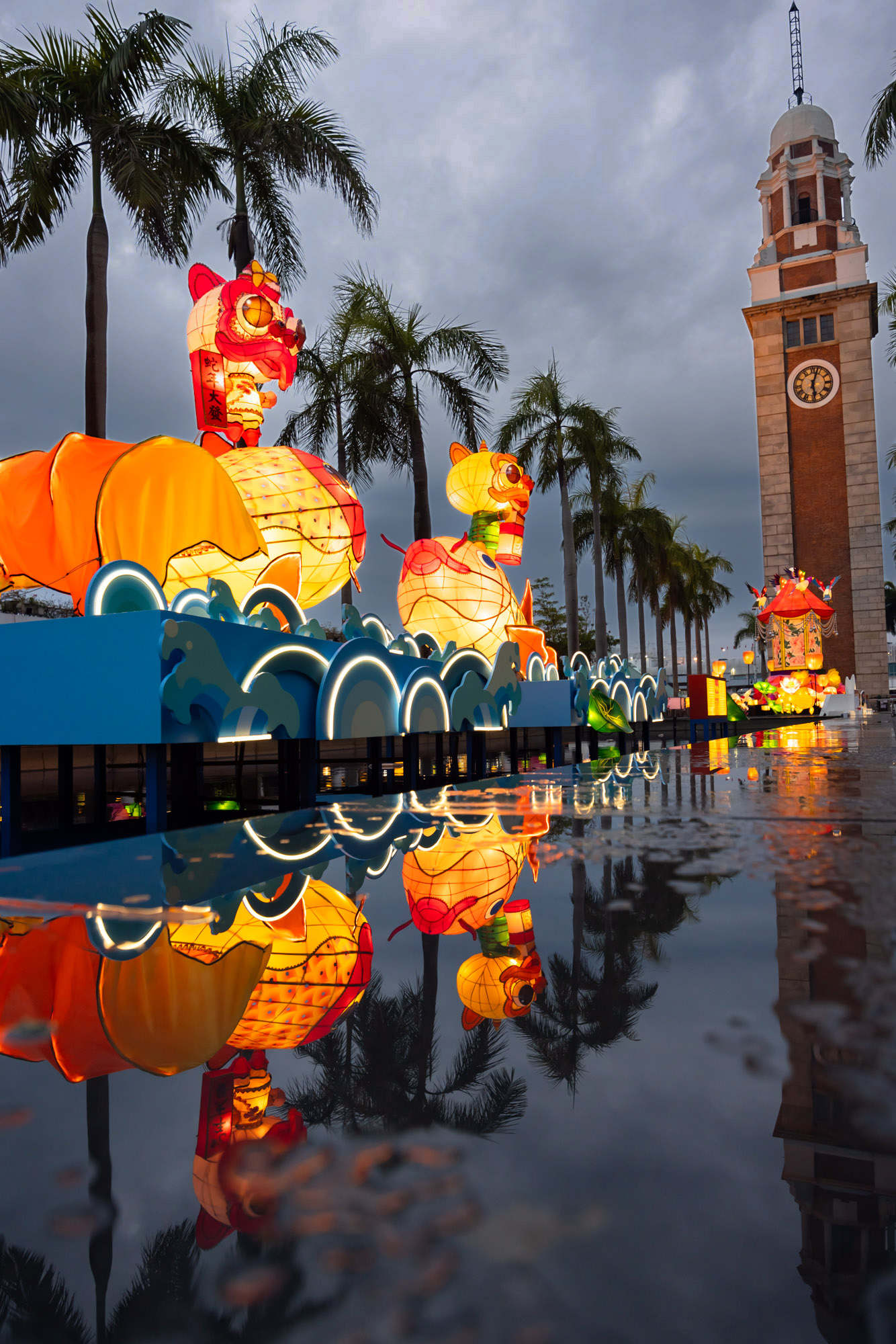 Glittering Fish – Lanterns with Abundant Blessings