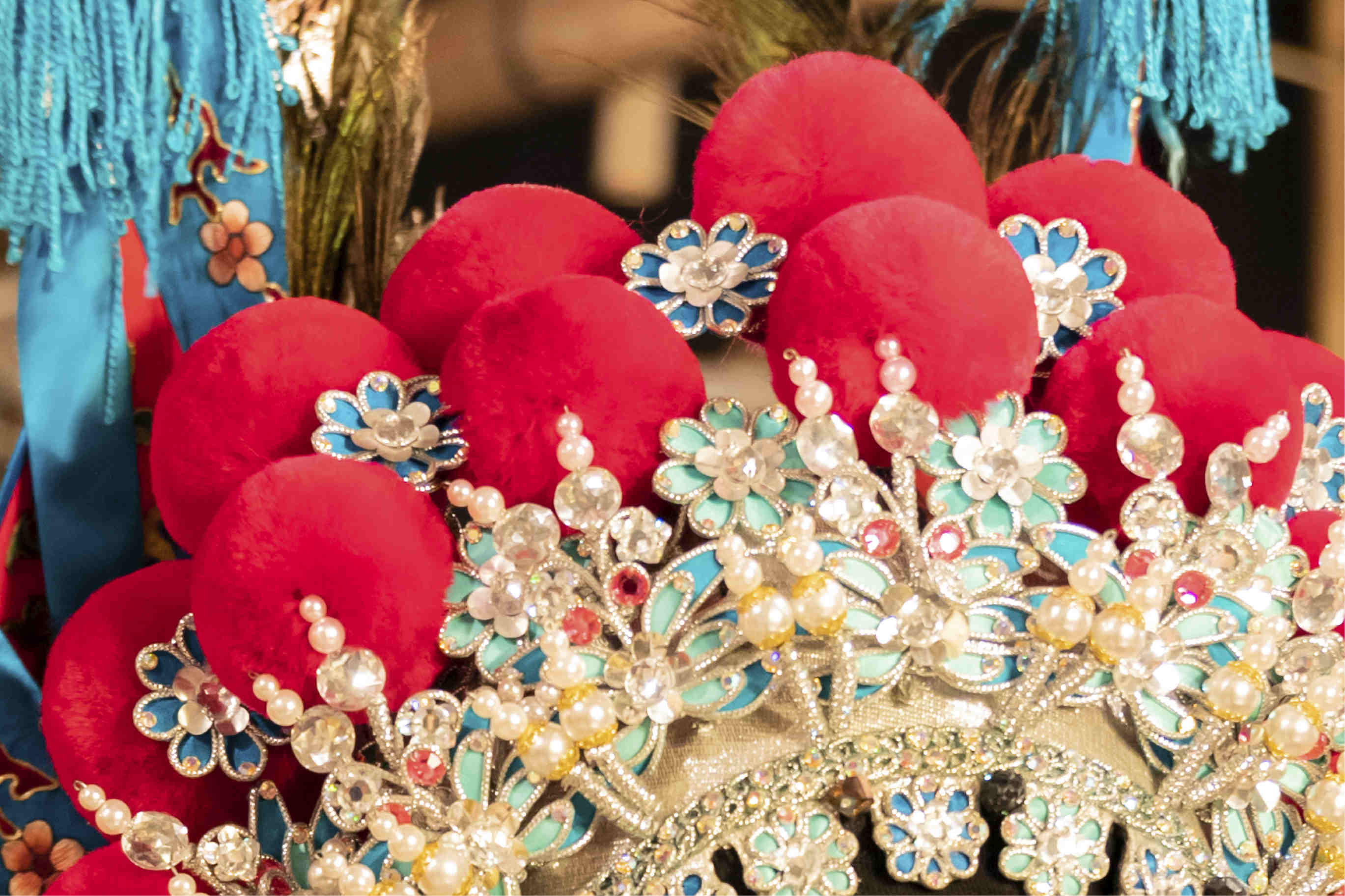 Workshop on Cantonese Opera Headdress Crafting