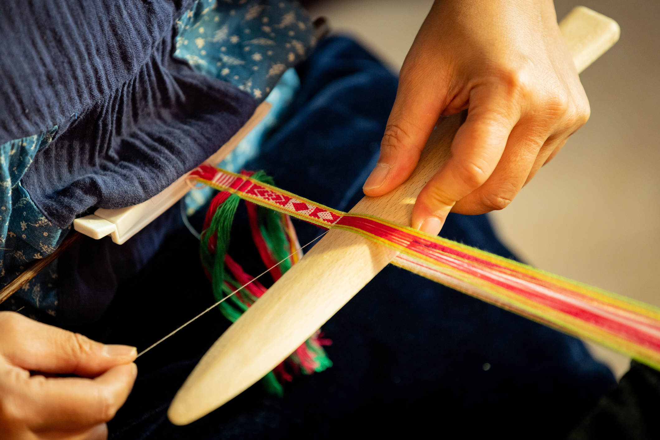 ''Fun of Weaving - Decoding Patterned Band Weaving Technique'' Talk and Demonstration