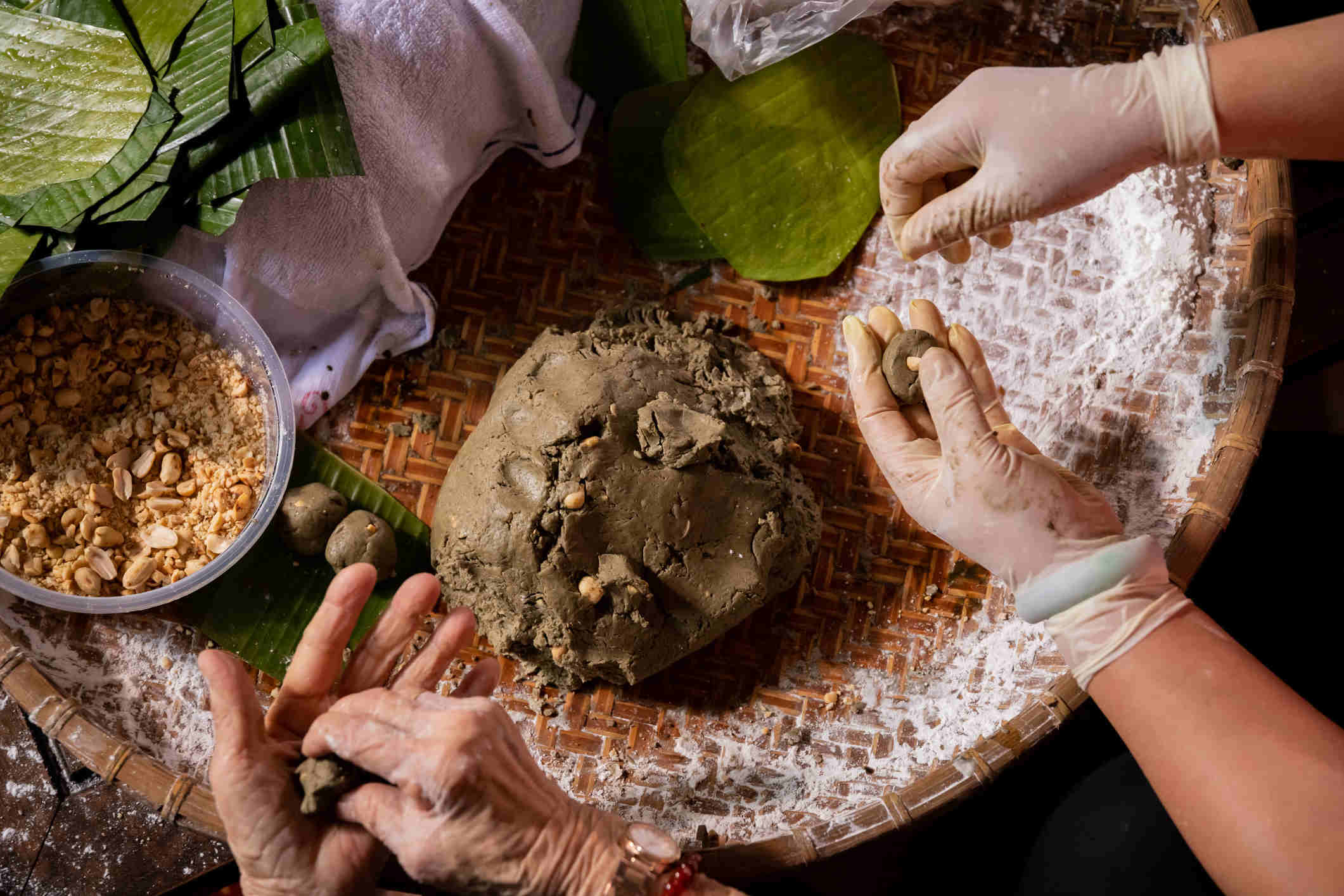 Workshop on Cing Ming Zai Making
