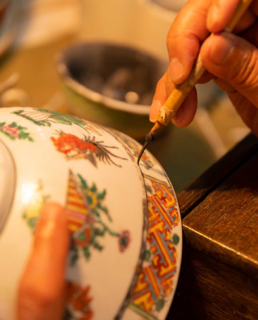 Guangcai (The Canton Famille Rose Porcelain) Making Technique